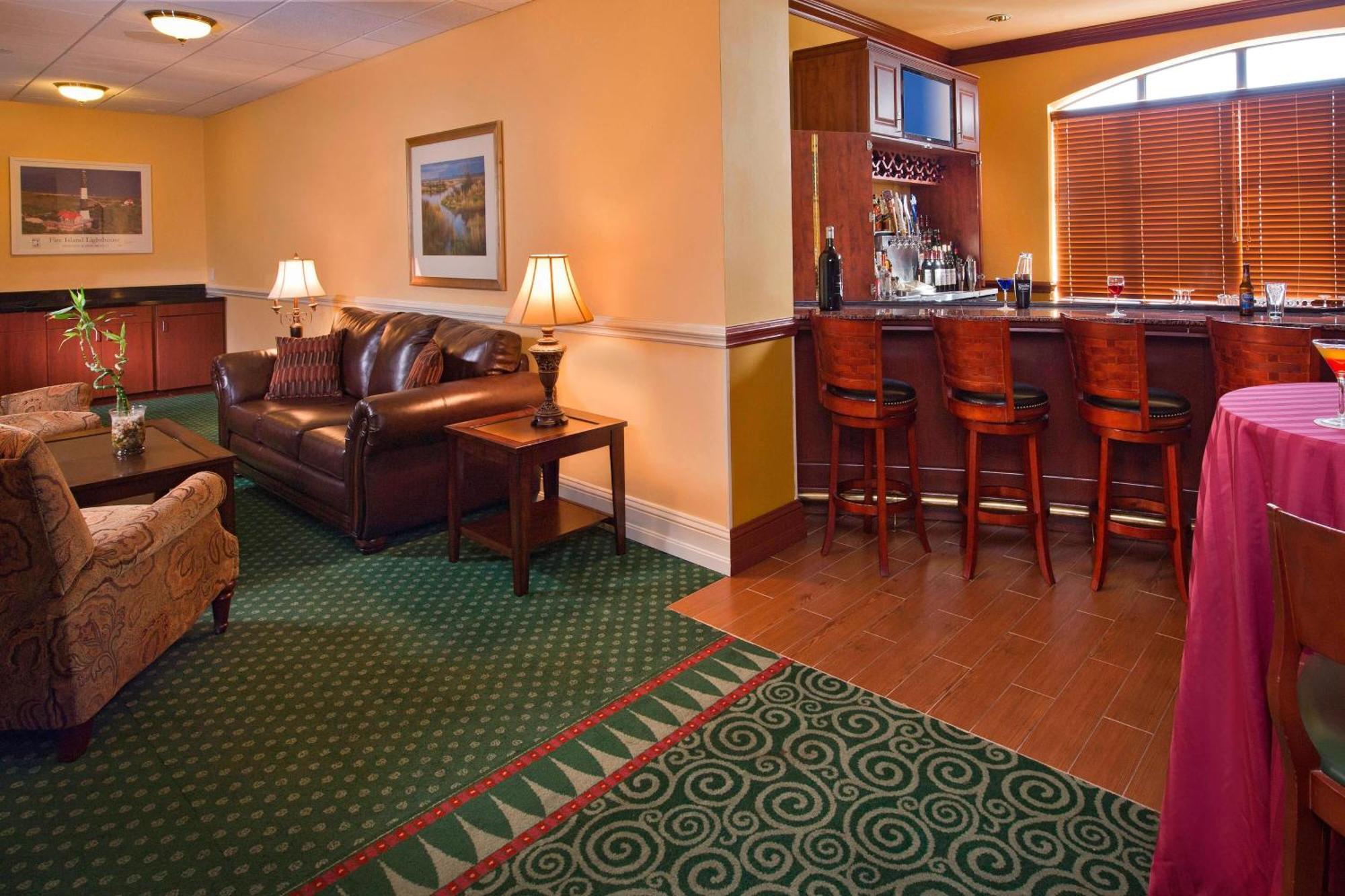 Courtyard Long Island Macarthur Airport Ronkonkoma Esterno foto